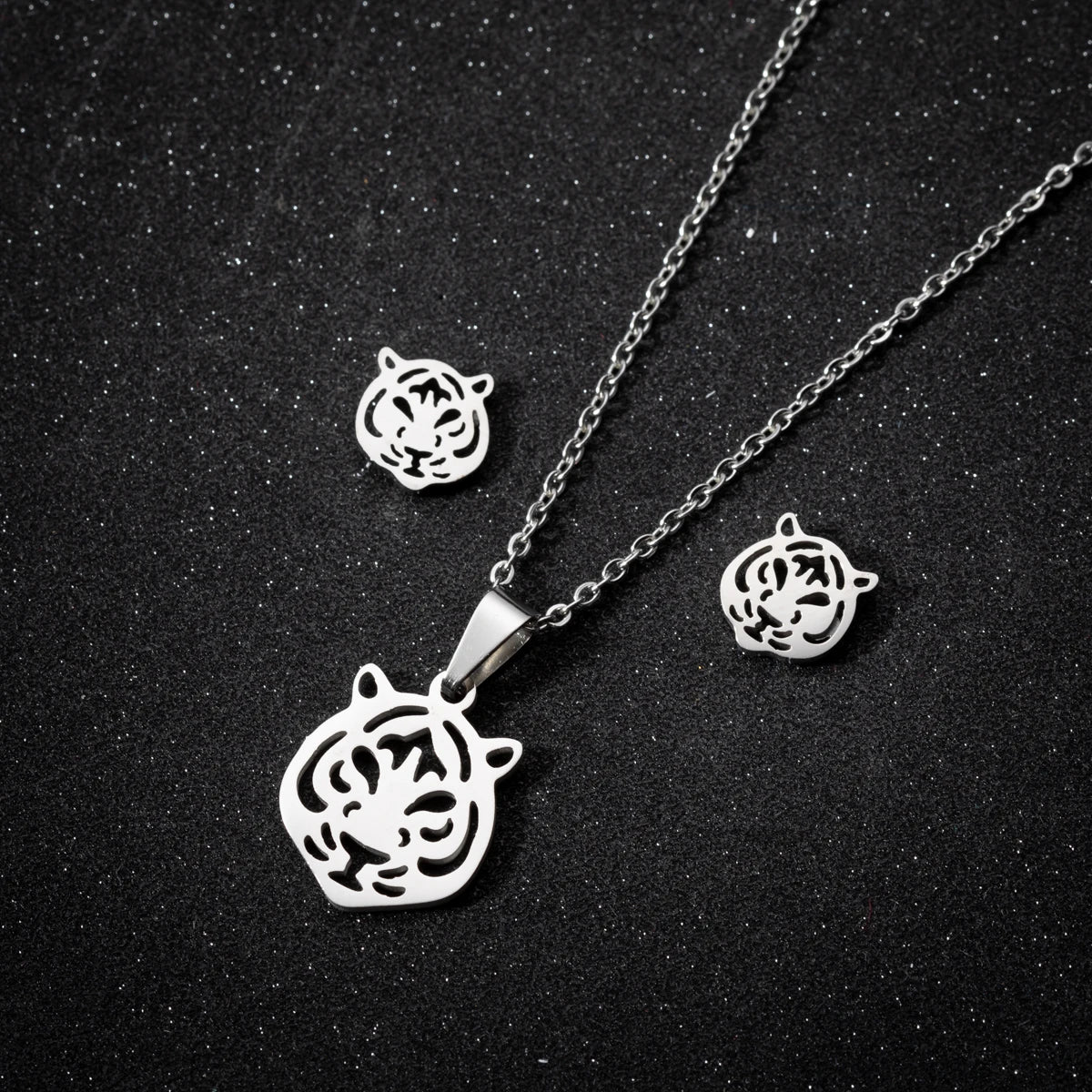 Ensemble Collier et Boucles d'Oreilles Nœud Mignon