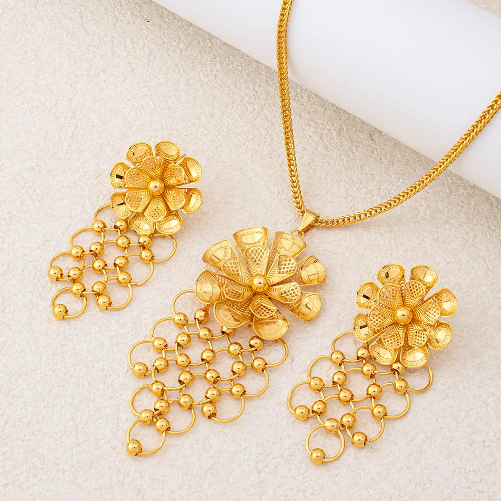 Ensemble Collier et Boucles d'Oreilles Style Dubaï 24K