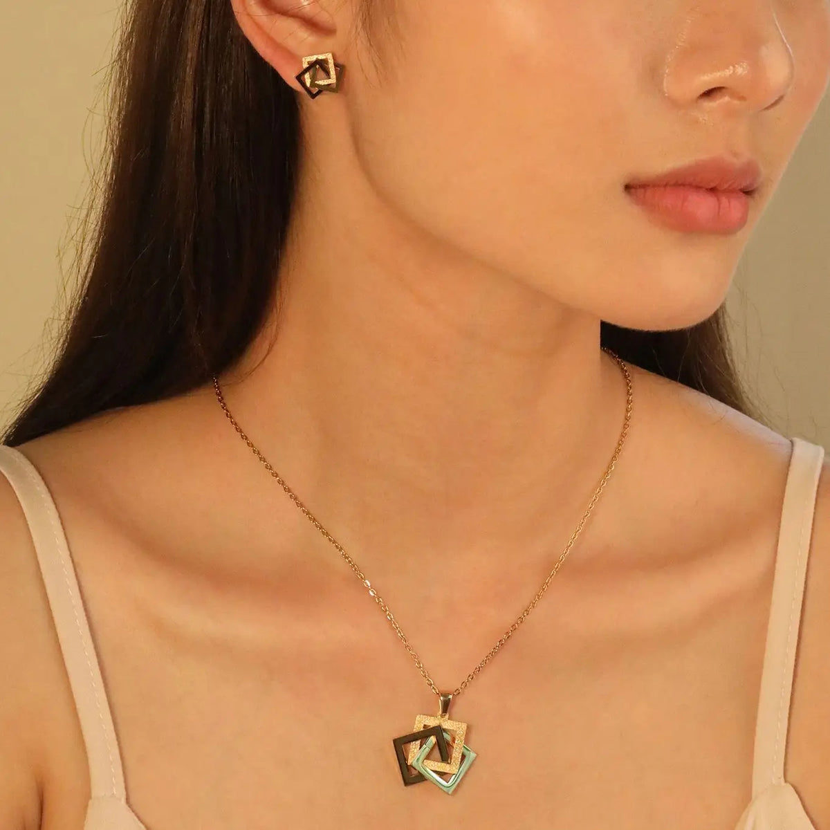 Ensemble Collier et Boucles d'Oreilles Doré Mariage