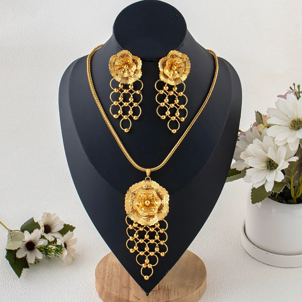 Ensemble Collier et Boucles d'Oreilles Style Dubaï 24K